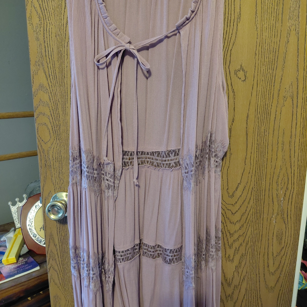 Elegant Mauve Sleeveless Dress Top Cover